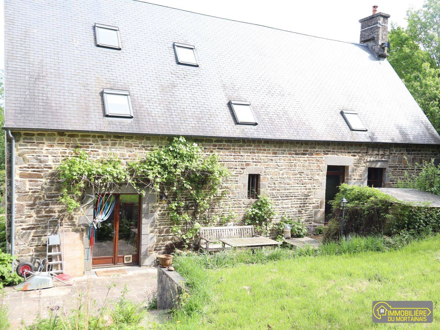 Maison 5 pièces 186 m² · à Sourdeval · 186,2 m² · 245 000 €