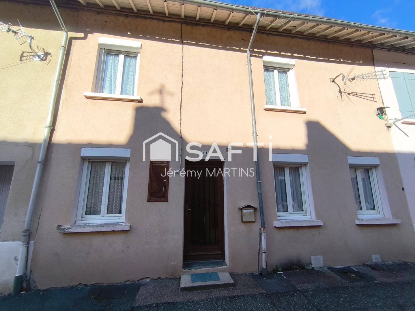 Maison 5 pièces 108 m² · à Boisse-Penchot · 108 m² · 48 000 €