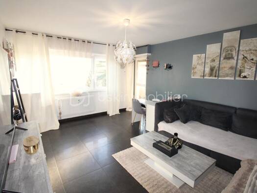 Appartement à vendre 110 000 € 3 pièces 2 chambres 69 m² Étage 3/5 Centre Est Illzach 68110