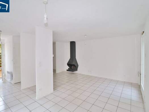 Maison jumelée à vendre 190 000 € 4 pièces 2 chambres 70 m² Brettes 16240
