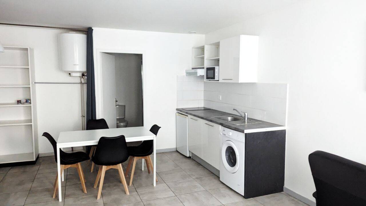 Appartement 1 pièce 36 m² · à Saint-Étienne · 36 m² · 415 €