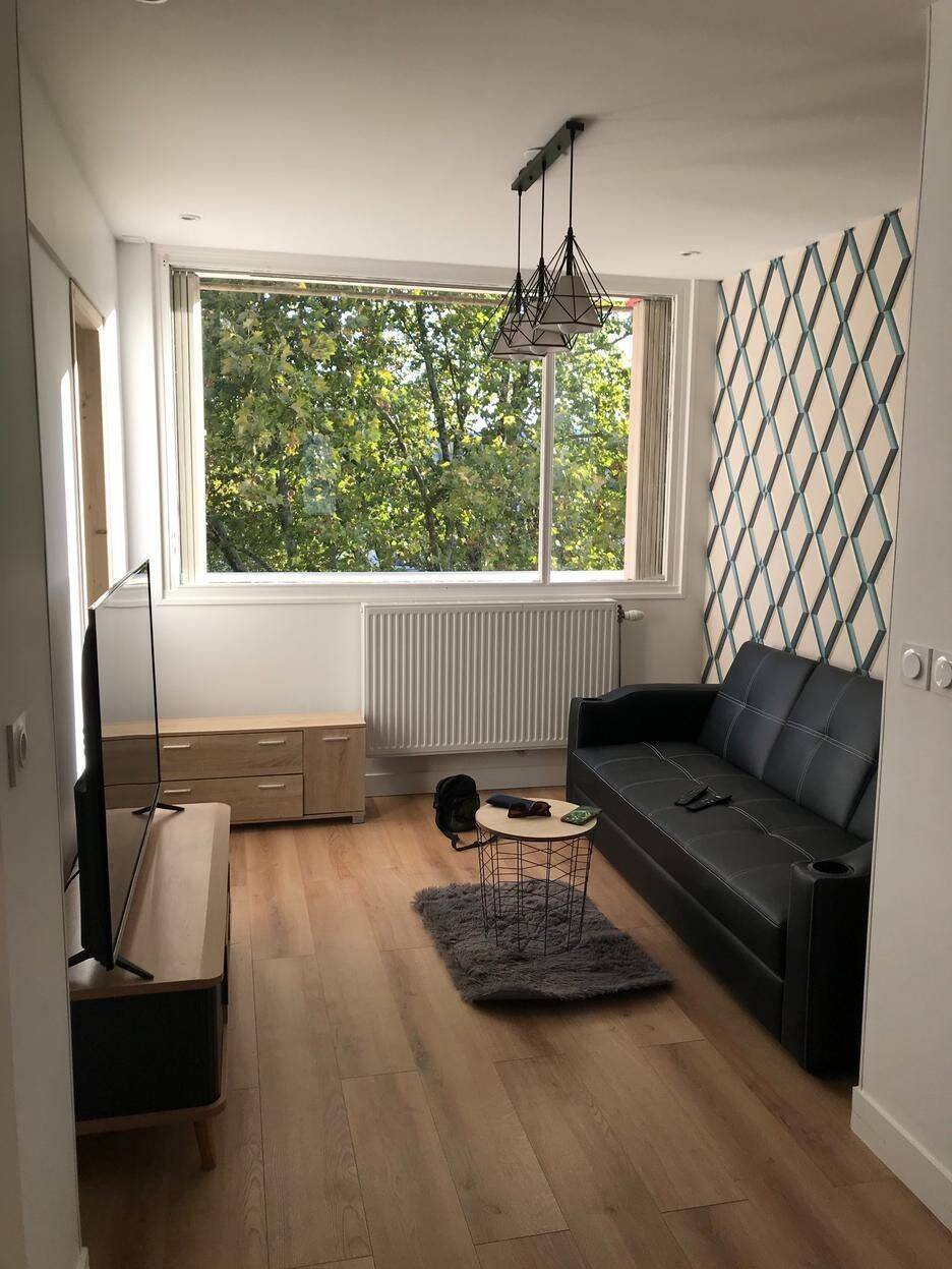 5 pièces 21 m² · à Saint-Martin-d'Hères · 21 m² · 445 €