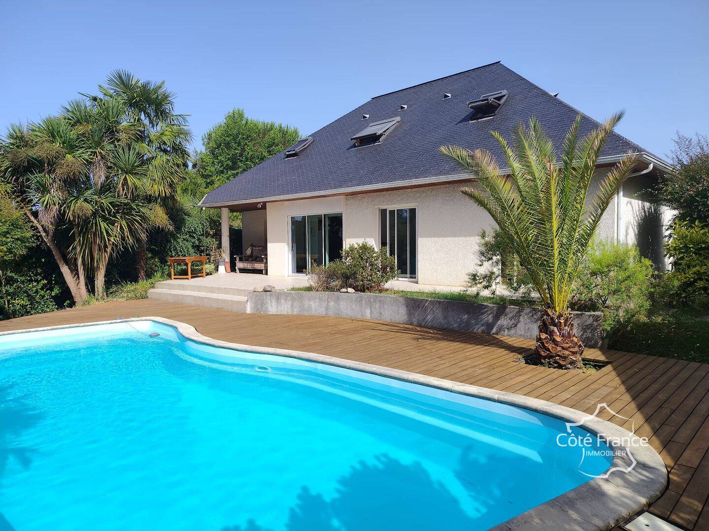 Maison 6 pièces 200 m² · à Meillon · 200 m² · 580 000 €