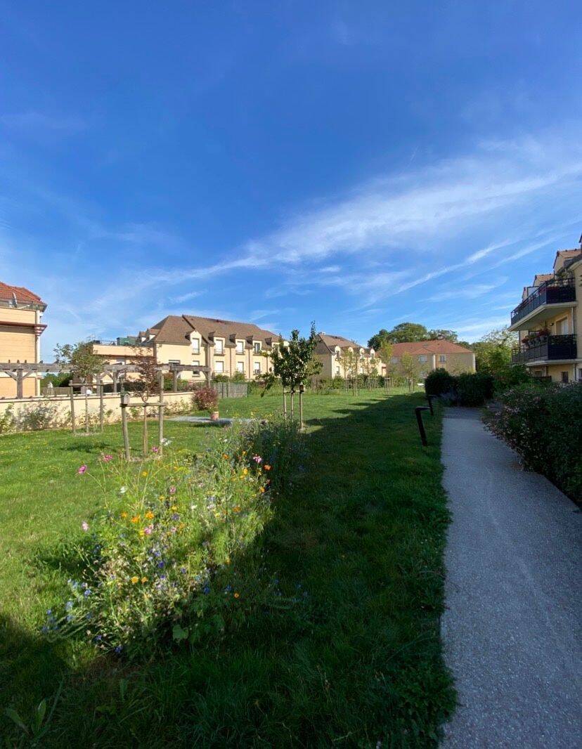 Appartement 2 pièces 41 m² · à Le Mesnil-Saint-Denis · 41 m² · 1 000 €/mois