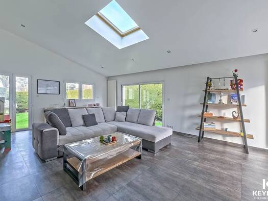 Maison à vendre 325 000 € 6 pièces 3 chambres 140 m² 401 m² de terrain Ouest Fosses 95470