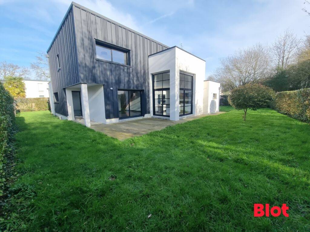 Maison 6 pièces 156 m² · à Noyal-sur-Vilaine · 156,4 m² · 497 900 €