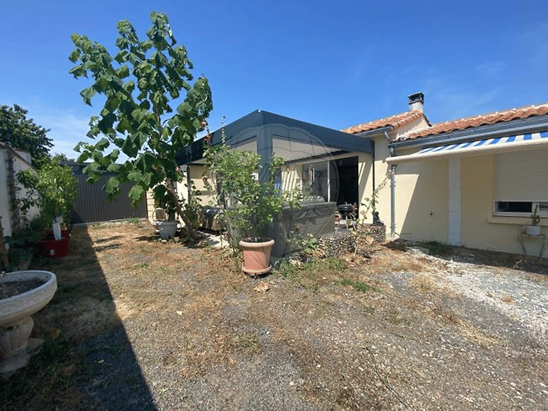 Maison 3 pièces 88 m² · à Chérac · 88 m² · 185 000 €
