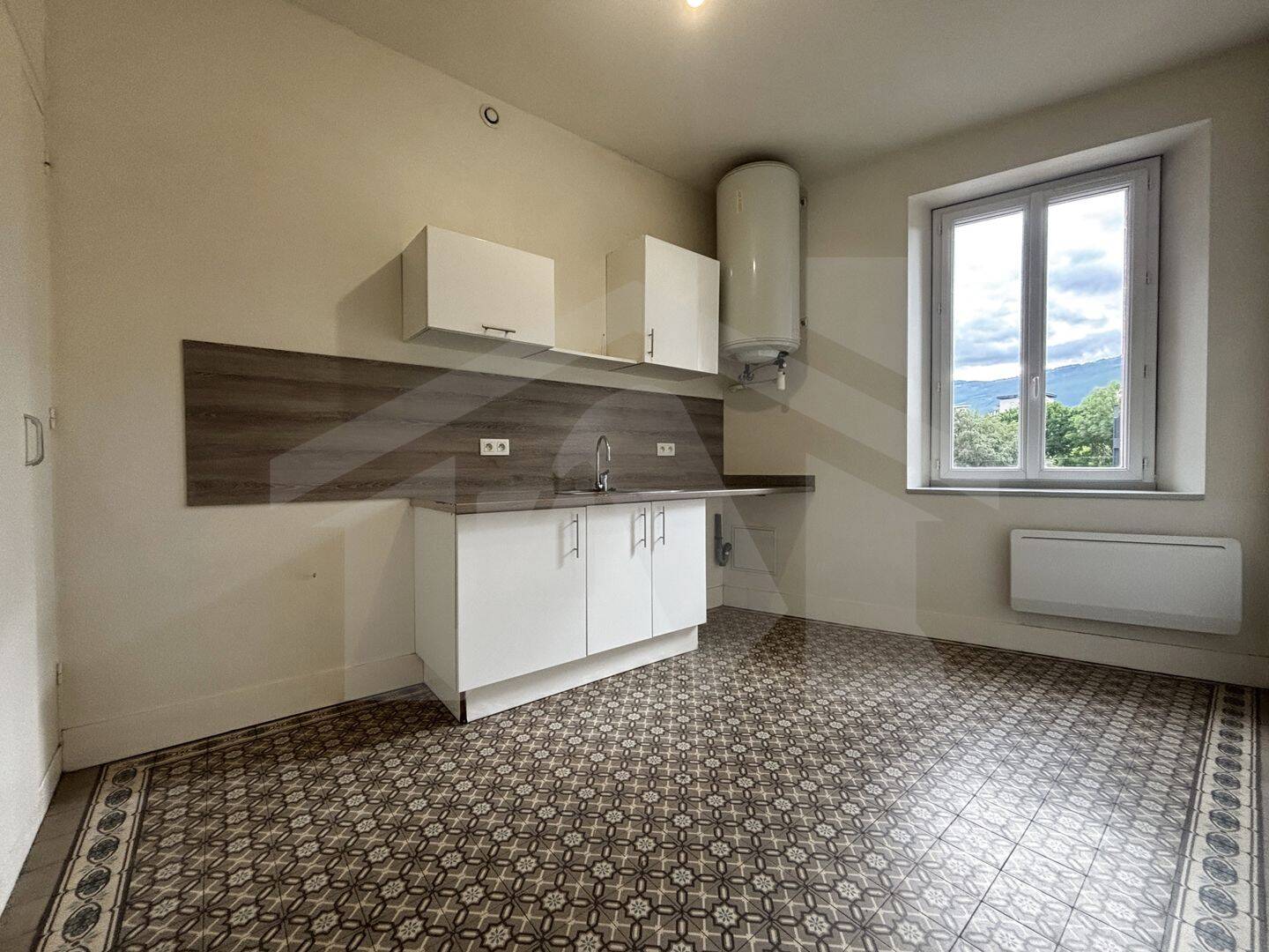 APPARTEMENT GRENOBLE T3 — 1