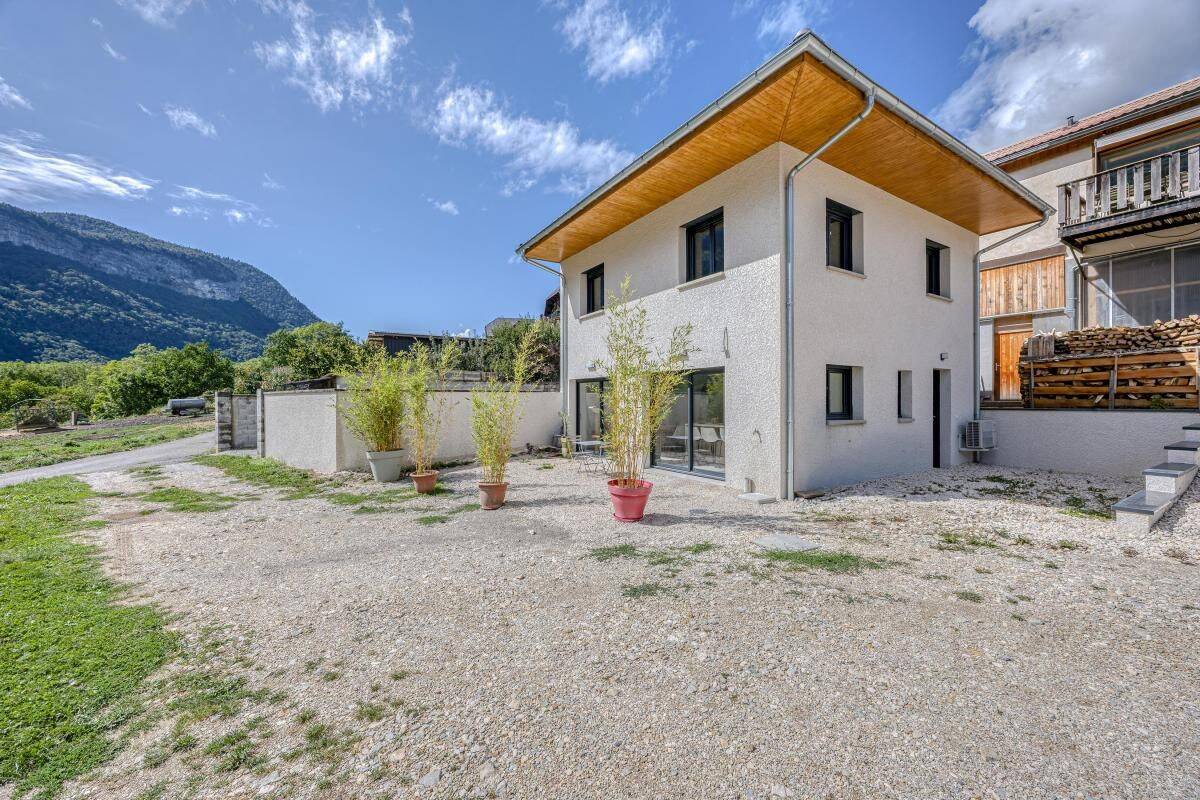 Maison 4 pièces 88 m² · à Allèves · 88 m² · 369 000 €