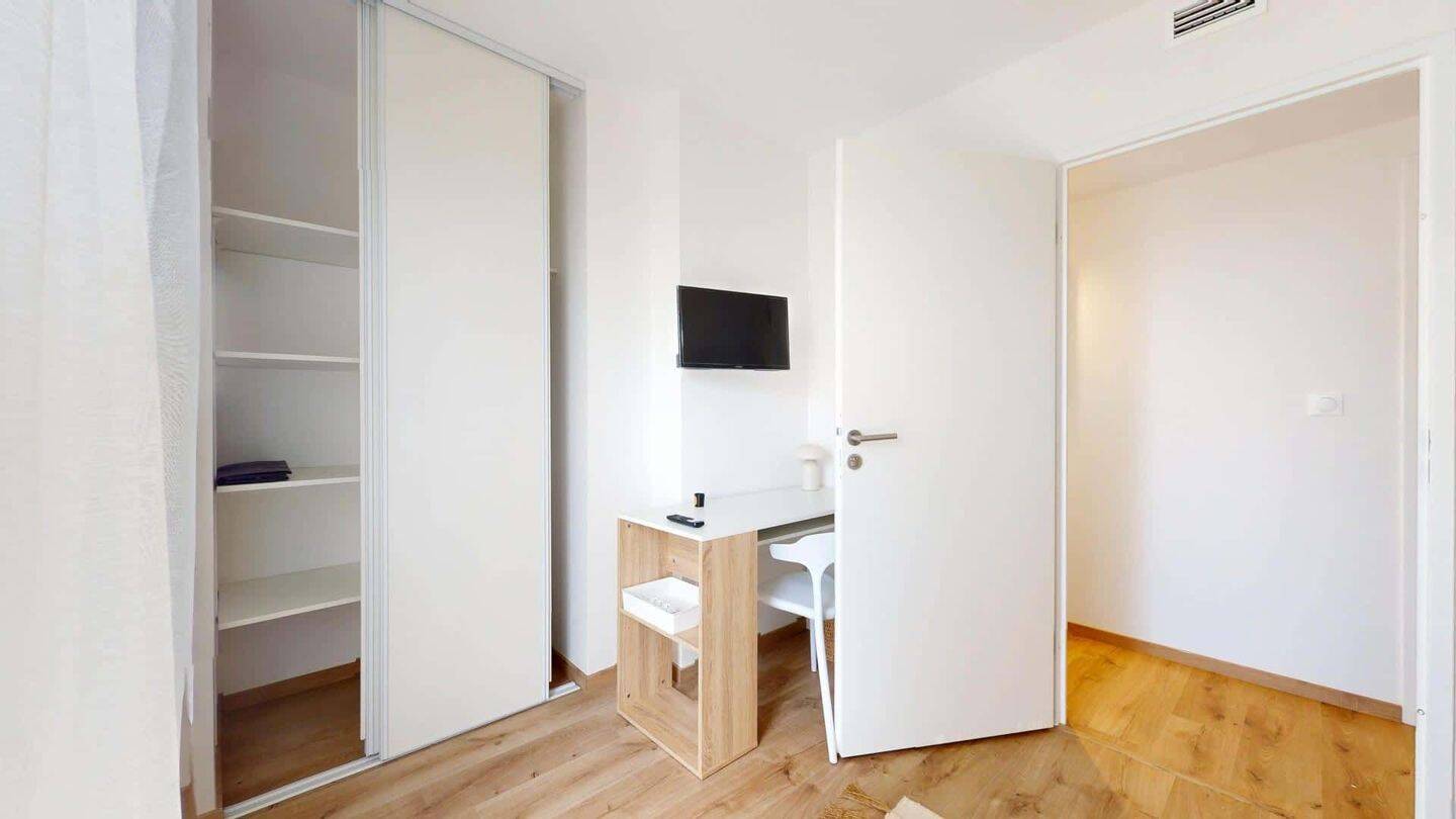 Chambre 4 - TARISSAN A05 - Colocation — 7