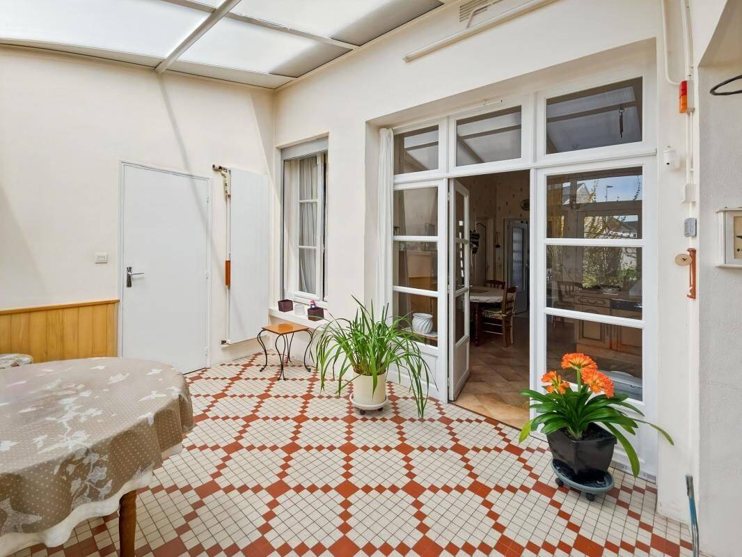 Maison 5 pièces 158 m² · à Toury · 158 m² · 180 000 €