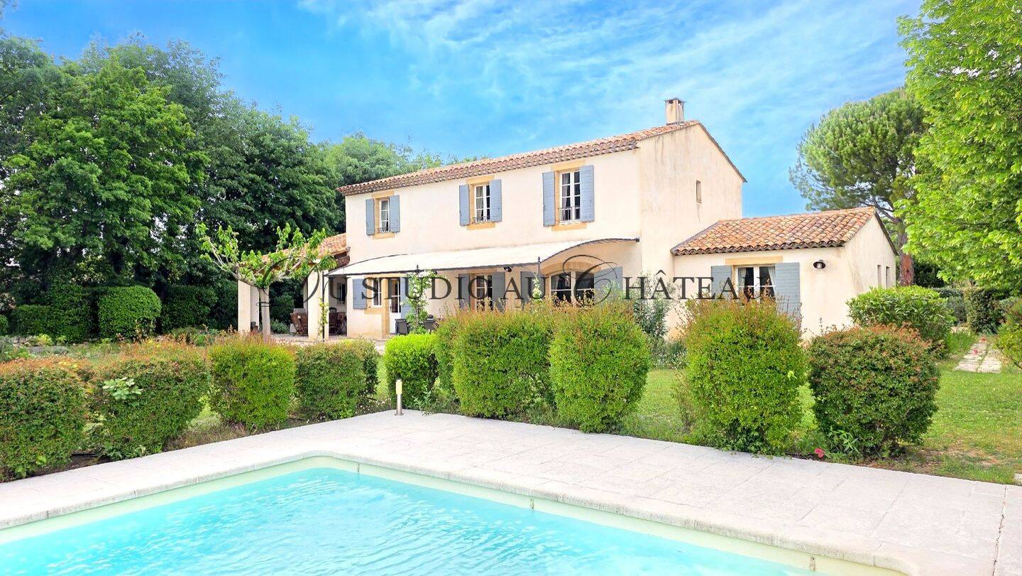 Maison 8 pièces 245 m² · à Aix-en-Provence · 245 m² · 1 995 000 €