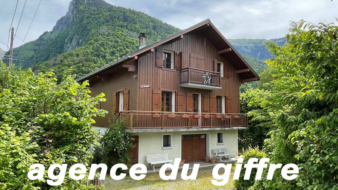 Maison 10 pièces 140 m² · à Samoëns · 140 m² · 759 000 €