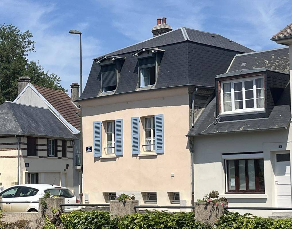 Maison 4 pièces 70 m² · à Pont-l'Évêque · 70 m² · 294 000 €