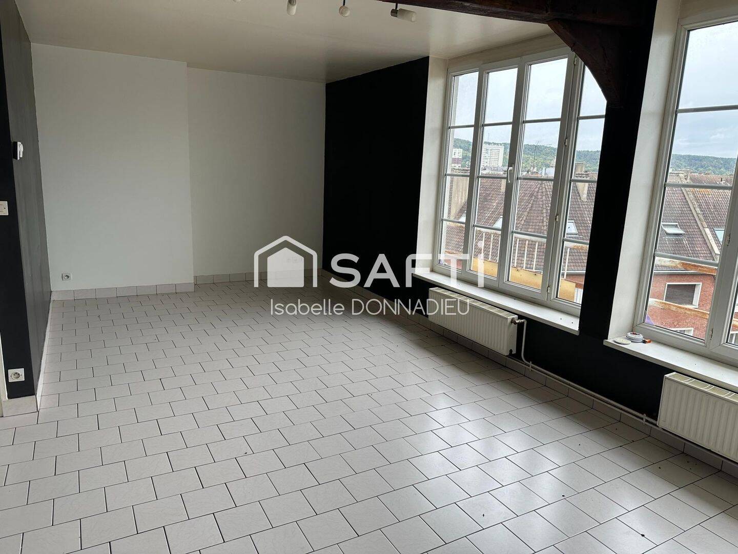 Appartement 5 pièces 90 m² · à Elbeuf · 90 m² · 114 000 €