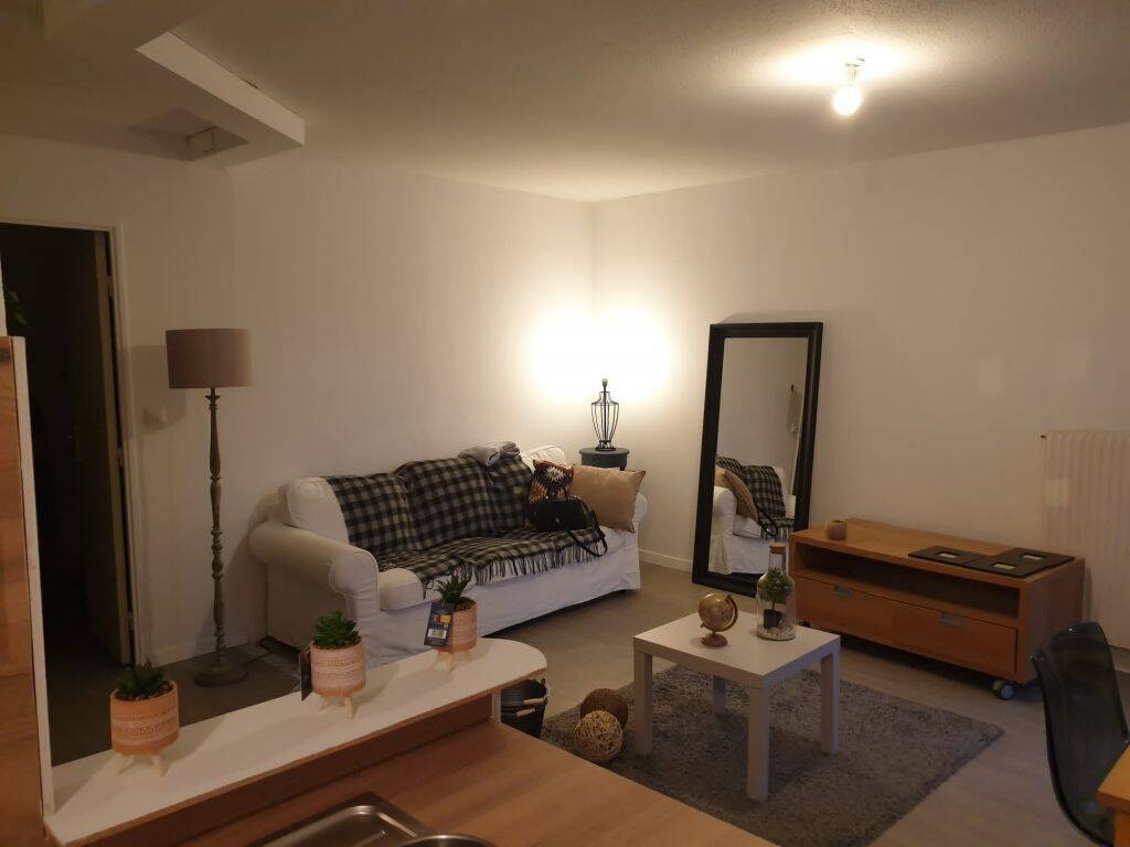 3 pièces 80 m² · à Villeneuve-d'Ascq · 79,7 m² · 1 060 €/mois