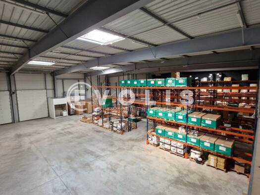 Local d'activités à vendre 2 900 000 € 1 808 m² d'espace de stockage Zone Agricole et Paysagère Lisses 91090