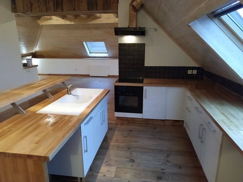 Appartement 3 pièces 84 m² · à Gruffy · 84 m² · 950 €/mois