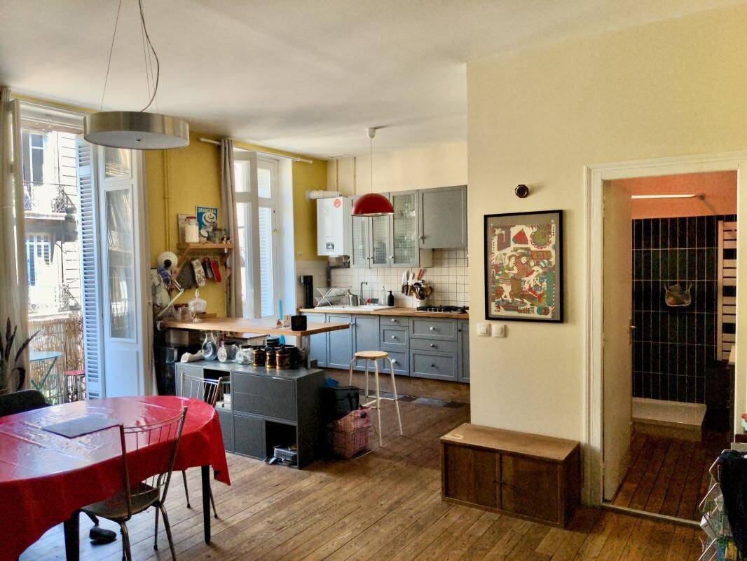 Appartement 4 pièces 81 m² · à Bordeaux · 81 m² · 369 000 €