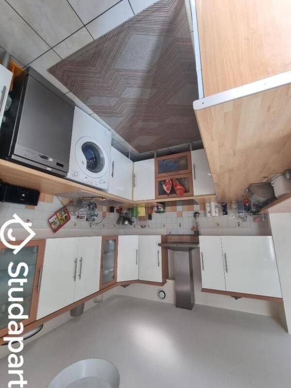 1 pièce 12 m² · à Bordeaux · 12 m² · 550 €