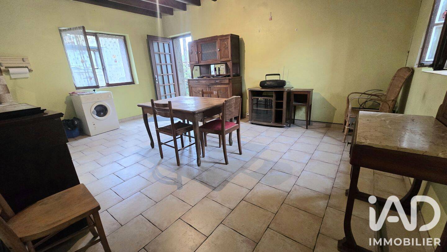 Maison 5 pièces 100 m² · à Lezoux · 100 m² · 82 000 €
