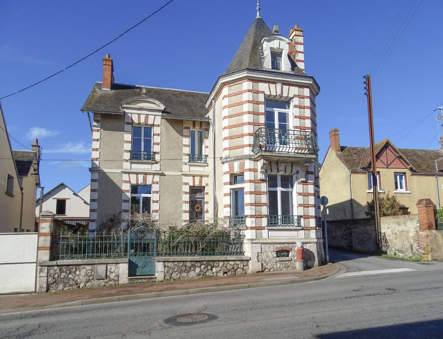 Maison 5 pièces 148 m² · à Villefranche-sur-Cher · 148 m² · 170 400 €