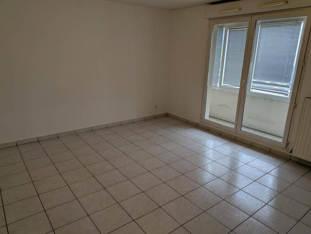 Appartement 3 pièces 63 m² · à Villeurbanne · 63 m² · 942 €/mois