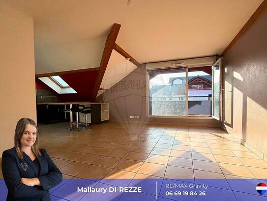 Appartement à vendre 295 000 € 3 pièces 2 chambres 63 m² La Rivière-Enverse 74440