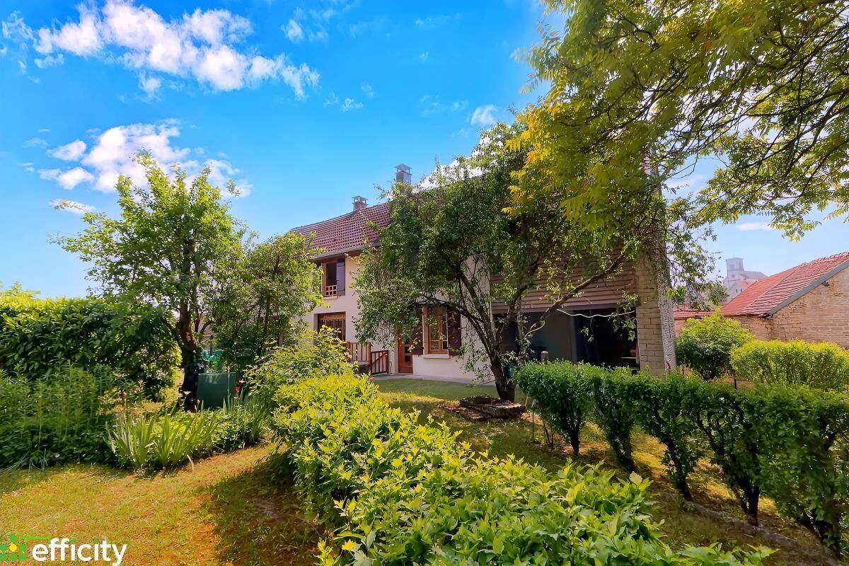 Maison 6 pièces 130 m² · à Villedieu · 130 m² · 120 000 €