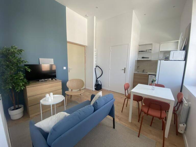Appartement 1 pièce 25 m² · à Saint-Étienne · 25 m² · 400 €