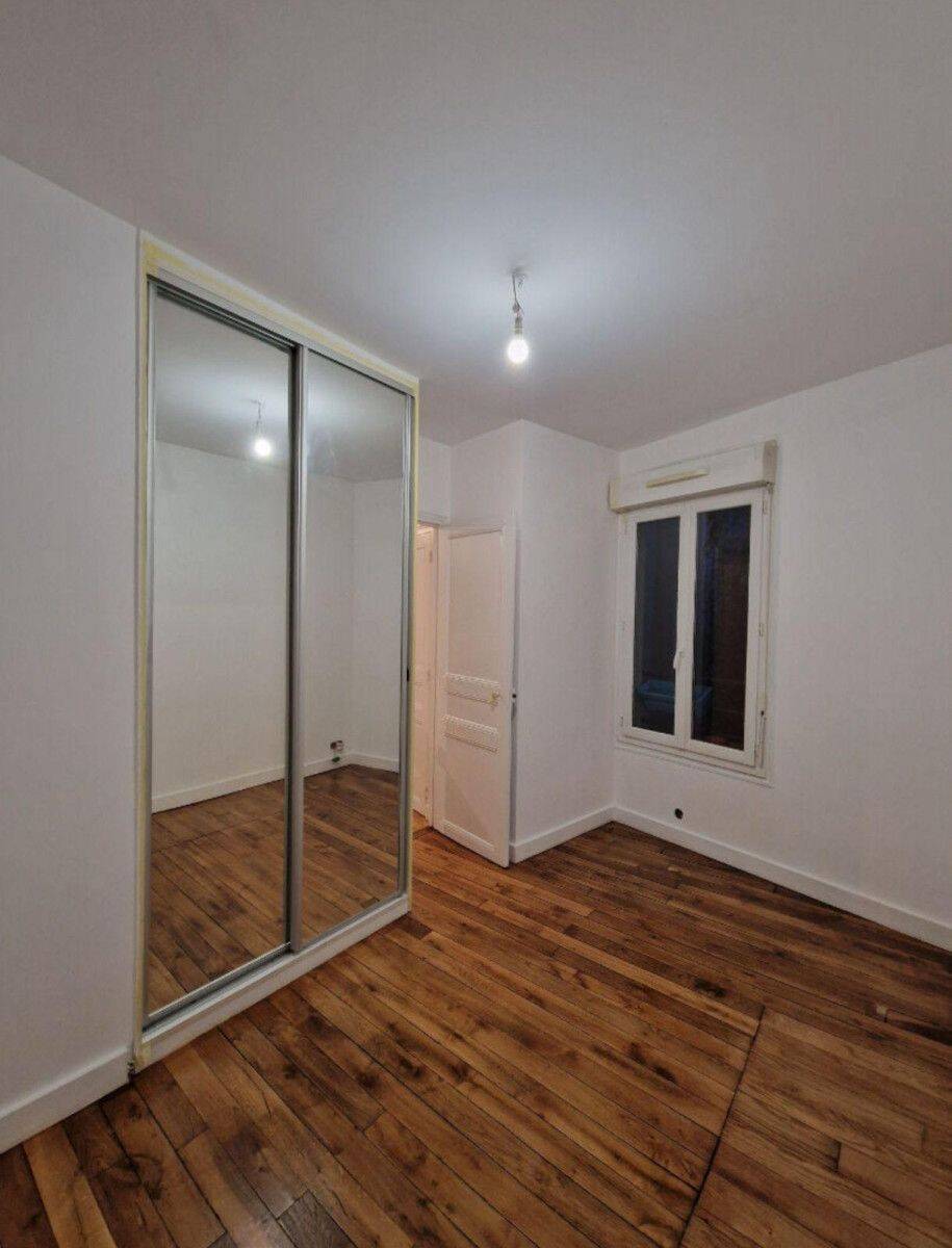 Appartement 3 pièces 94 m² · à Paris 19ème Arrondissement · 94 m² · 2 100 €