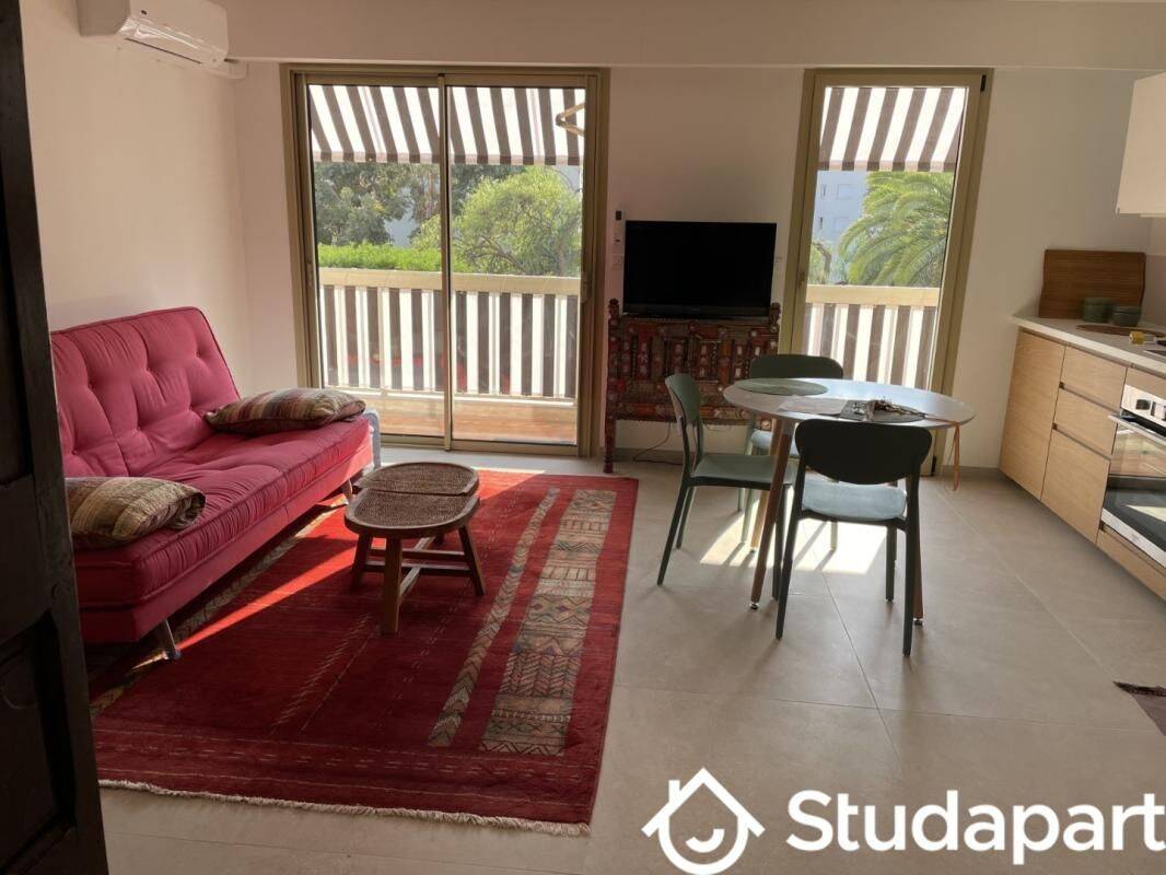 3 pièces 55 m² · à Antibes · 55 m² · 1 495 €