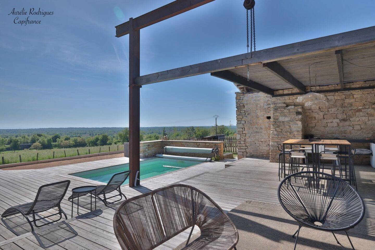 Maison 7 pièces 260 m² · à Saint-Martin-Belle-Roche · 260 m² · 560 000 €
