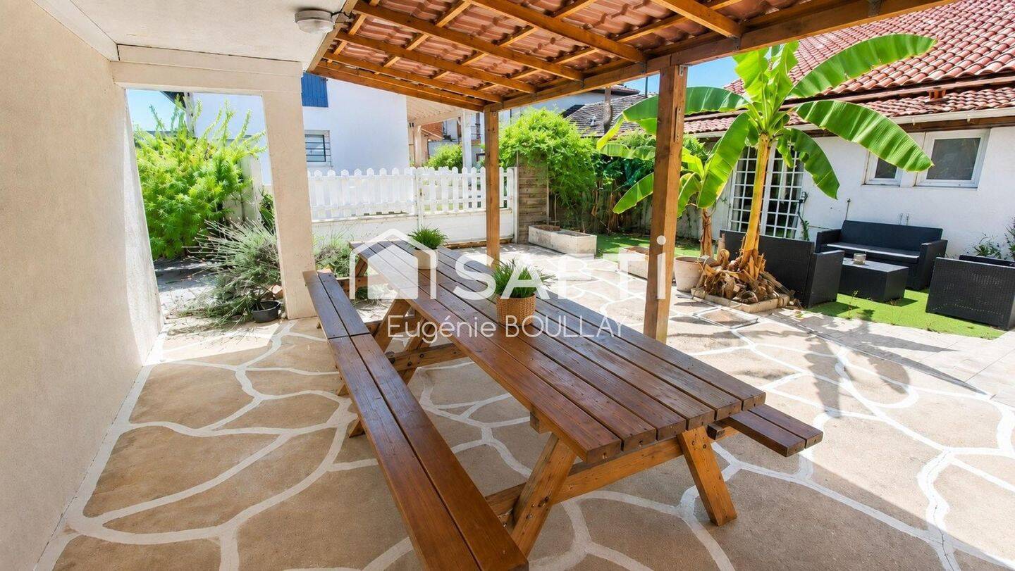 Maison 7 pièces 142 m² · à Vieux-Boucau-les-Bains · 142 m² · 595 000 €