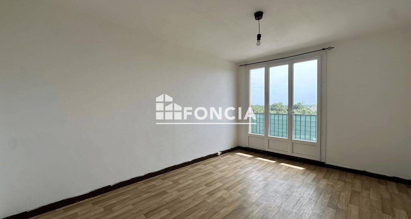 Appartement 2 pièces 42 m² · à Dreux · 42 m² · 50 000 €