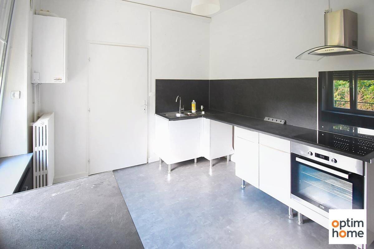 Maison 9 pièces 198 m² · à Longuyon · 198 m² · 299 000 €
