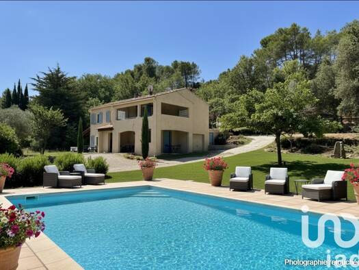 Maison à vendre 499 000 € 7 pièces 6 chambres 162 m² 7 000 m² de terrain Est Lorgues 83510