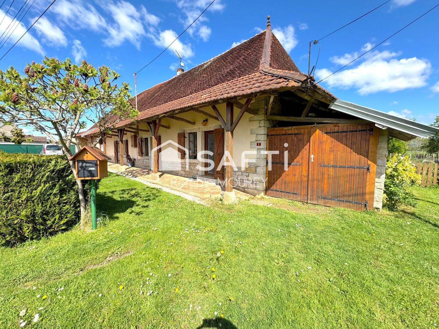 Maison 4 pièces 110 m² · à Beaufort-Orbagna · 110 m² · 199 000 €