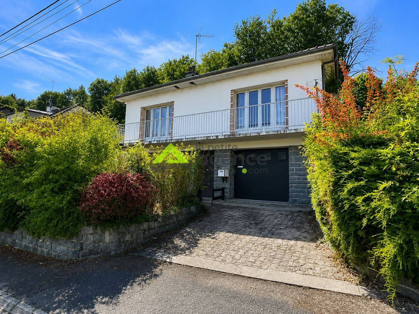 Maison 4 pièces 120 m² · à Aubusson · 120 m² · 82 800 €