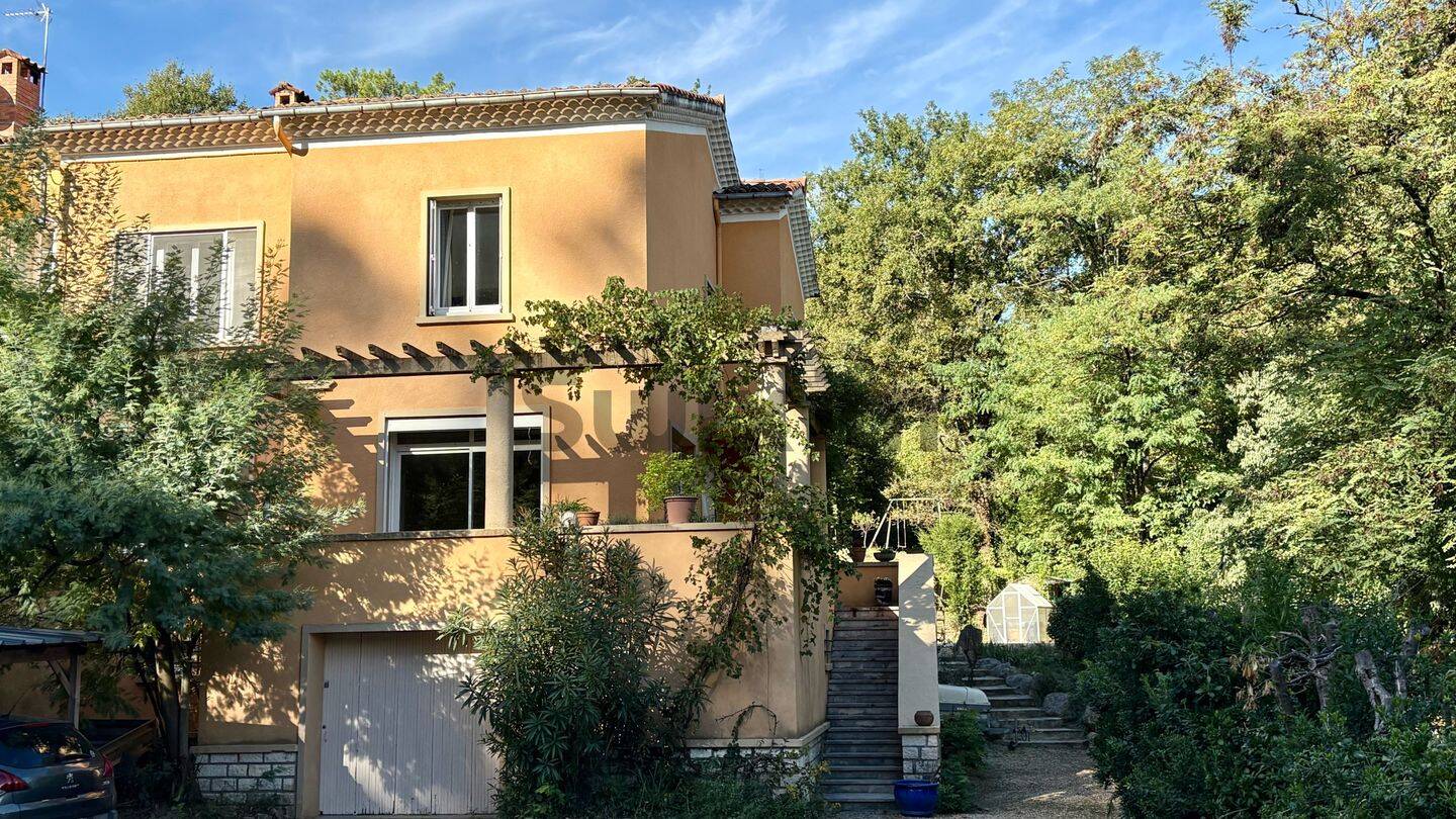 Maison 7 pièces 169 m² · à Alès · 169 m² · 337 000 €