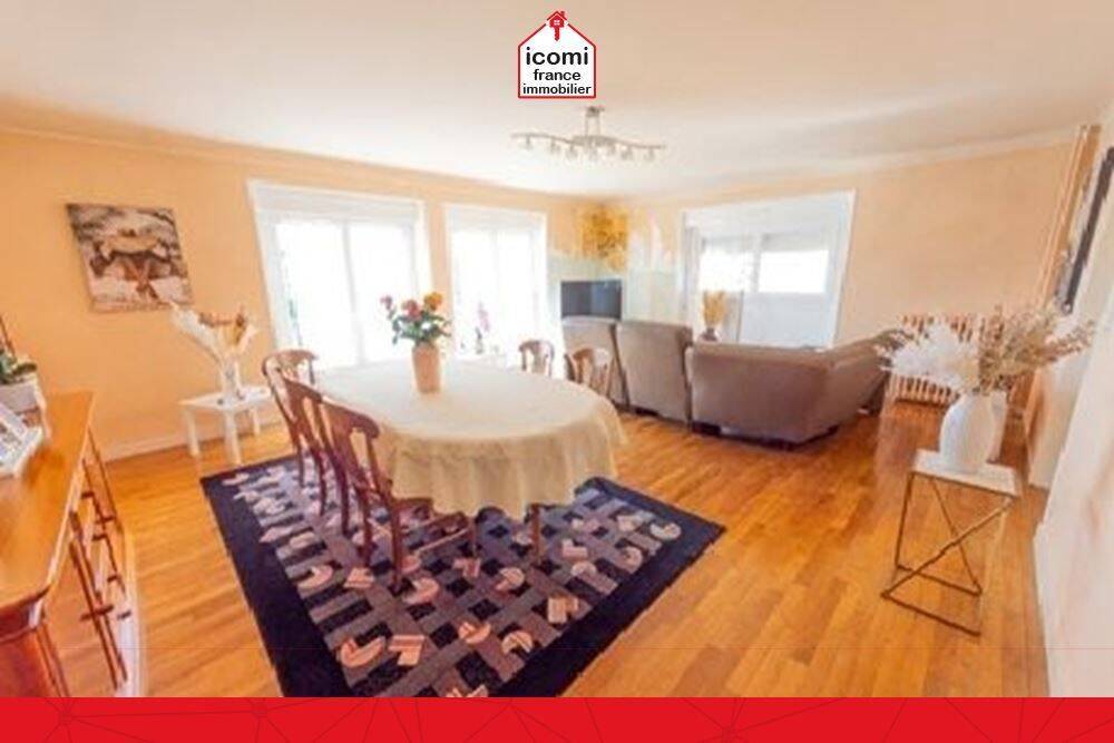 Appartement 5 pièces 133 m² · à Ploudalmézeau · 133 m² · 238 000 €