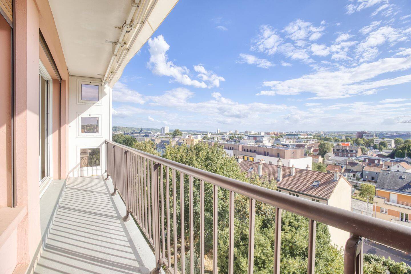 Appartement 5 pièces 106 m² · à Rouen · 105,7 m² · 209 500 €