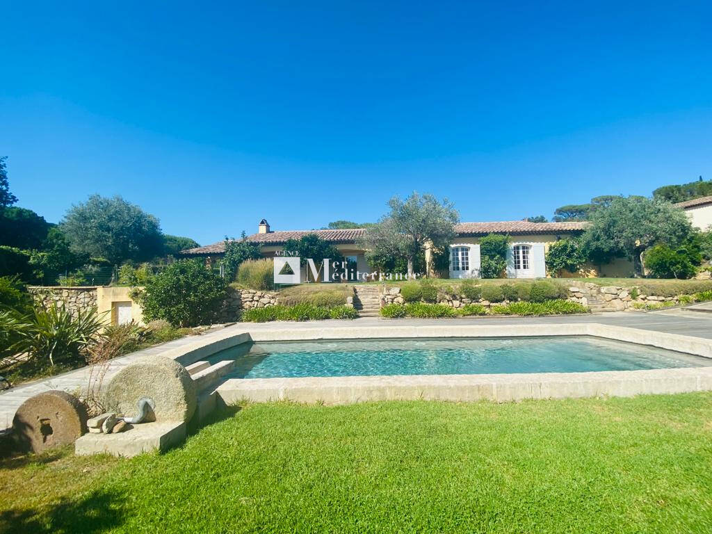 Maison 4 pièces 162 m² · à Grimaud · 161,7 m² · 2 100 000 €
