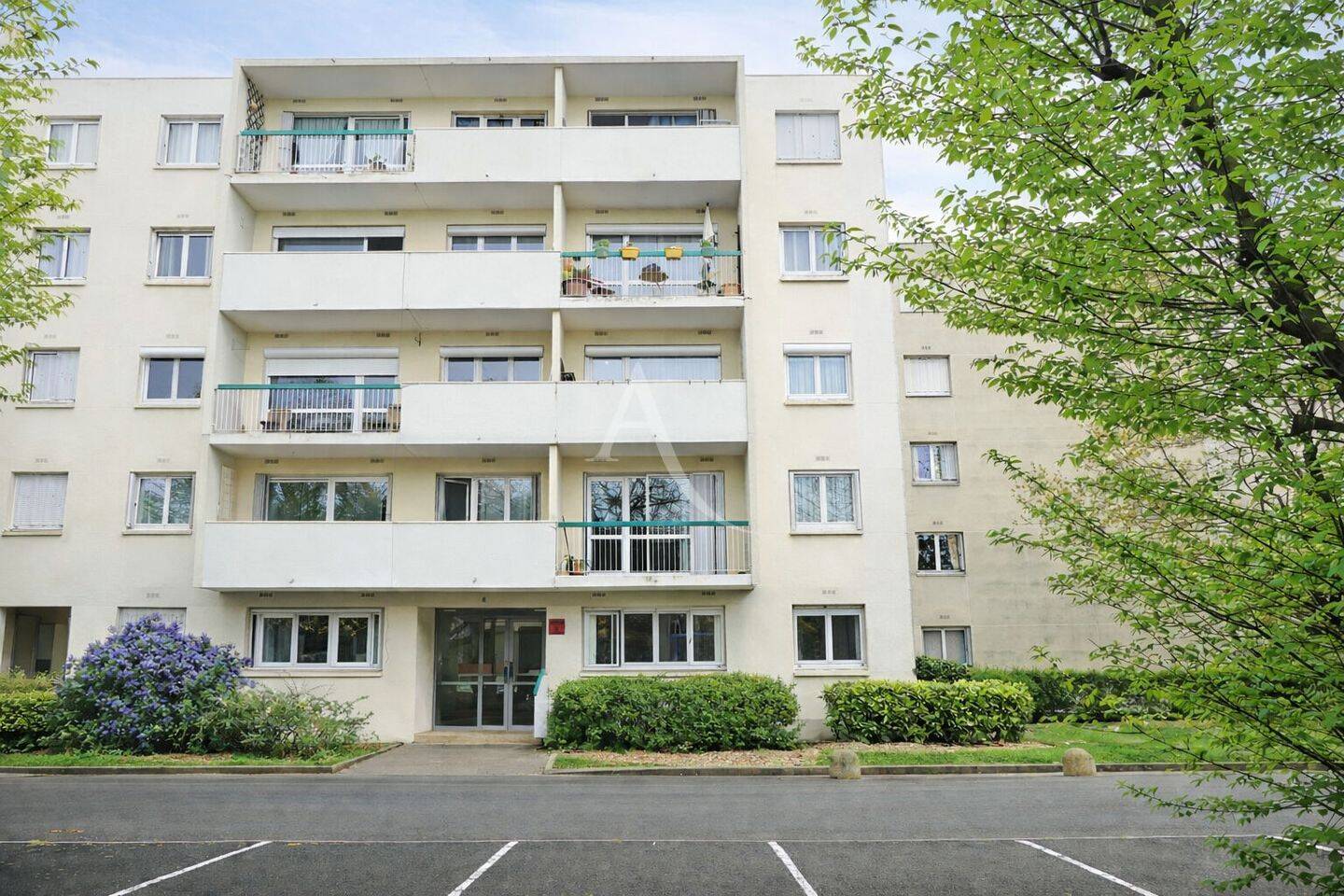 Appartement 4 pièces 65 m² · à Neuilly-Plaisance · 65 m² · 200 000 €