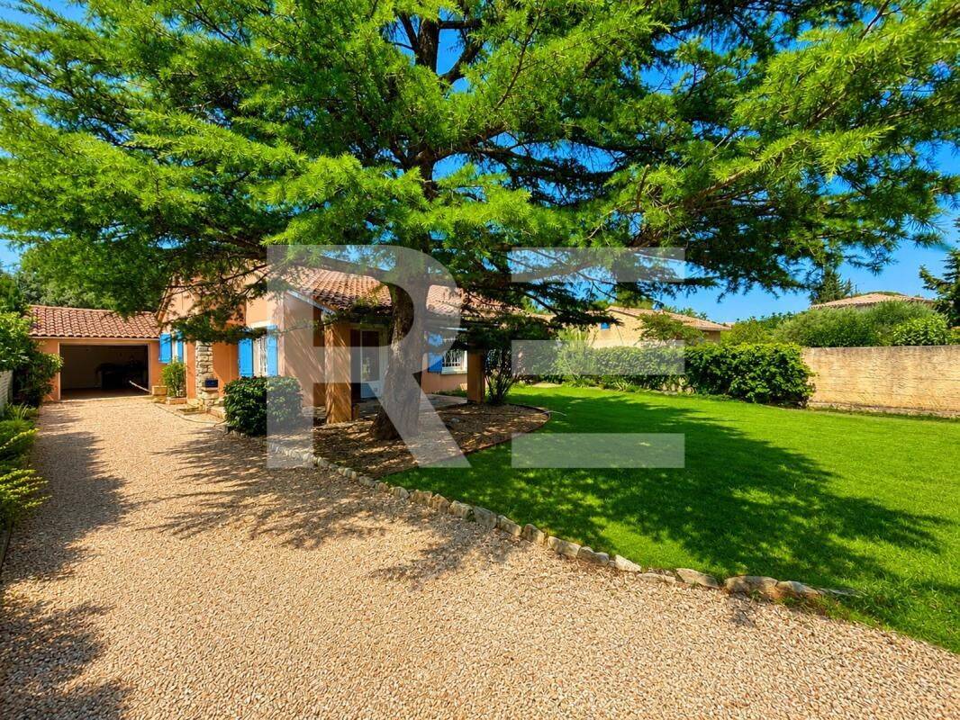 Maison 5 pièces 81 m² · à Villeneuve-lès-Avignon · 81 m² · 349 000 €