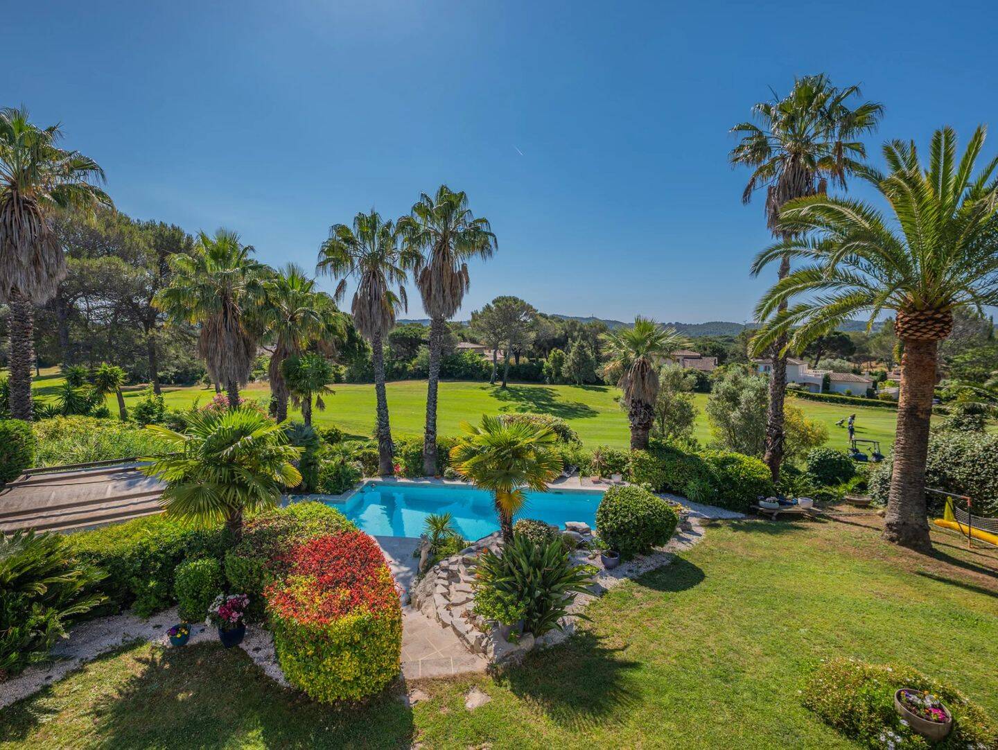 Maison 7 pièces 303 m² · à Saint-Raphaël · 303 m² · 2 395 000 €