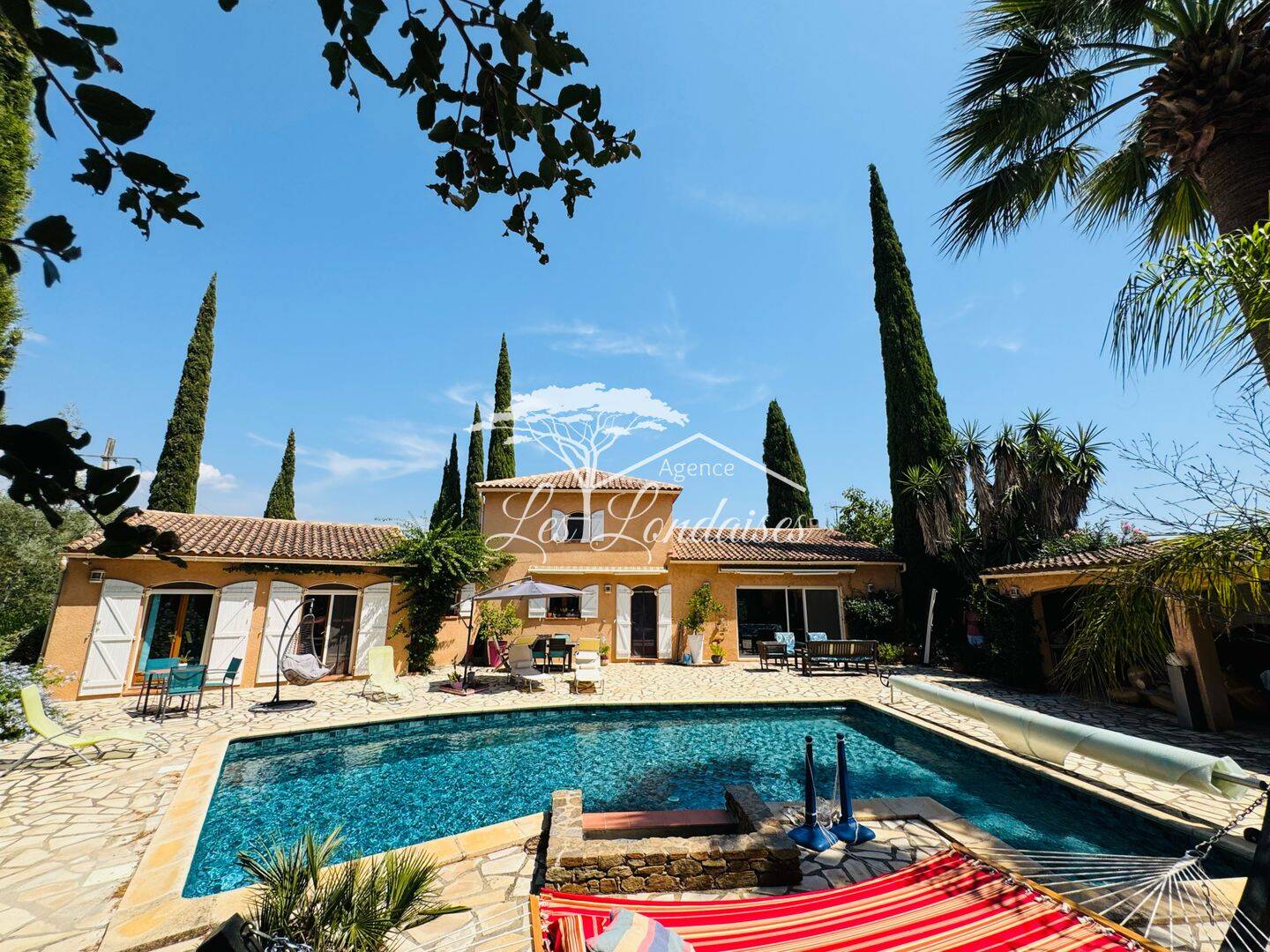 Maison 5 pièces 160 m² · à La Londe-les-Maures · 160 m² · 920 000 €