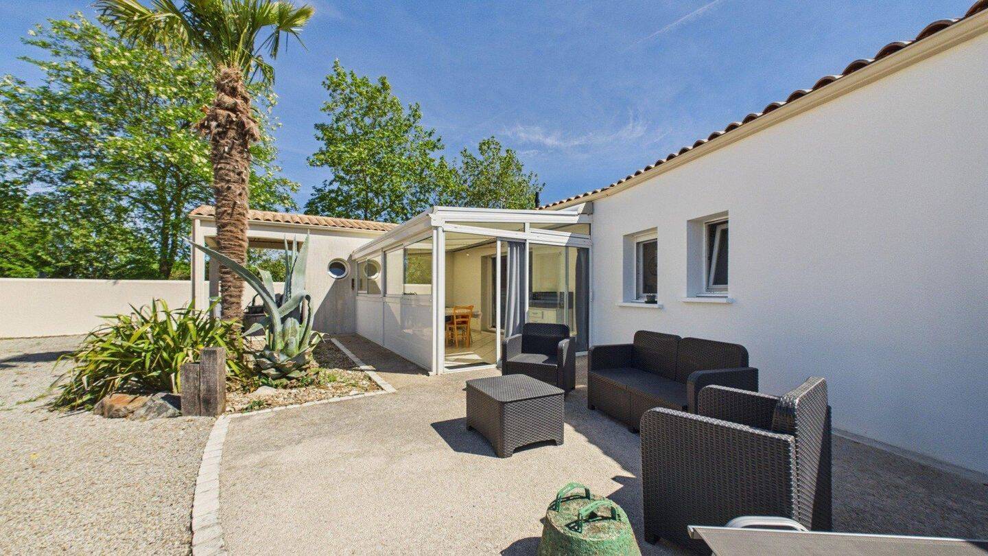 Maison 6 pièces 130 m² · à Nuaillé-d'Aunis · 130 m² · 365 000 €