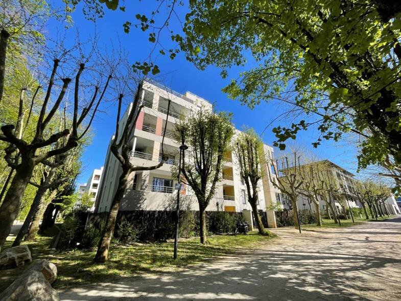 Appartement à vendre 167 000 € 2 pièces 1 chambre 39 m² 1er étage Dijon 21000