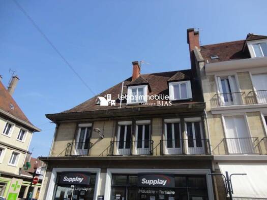 Appartement à louer 830 € 3 pièces 2 chambres 100 m² RDC Centre Ville Yvetot 76190